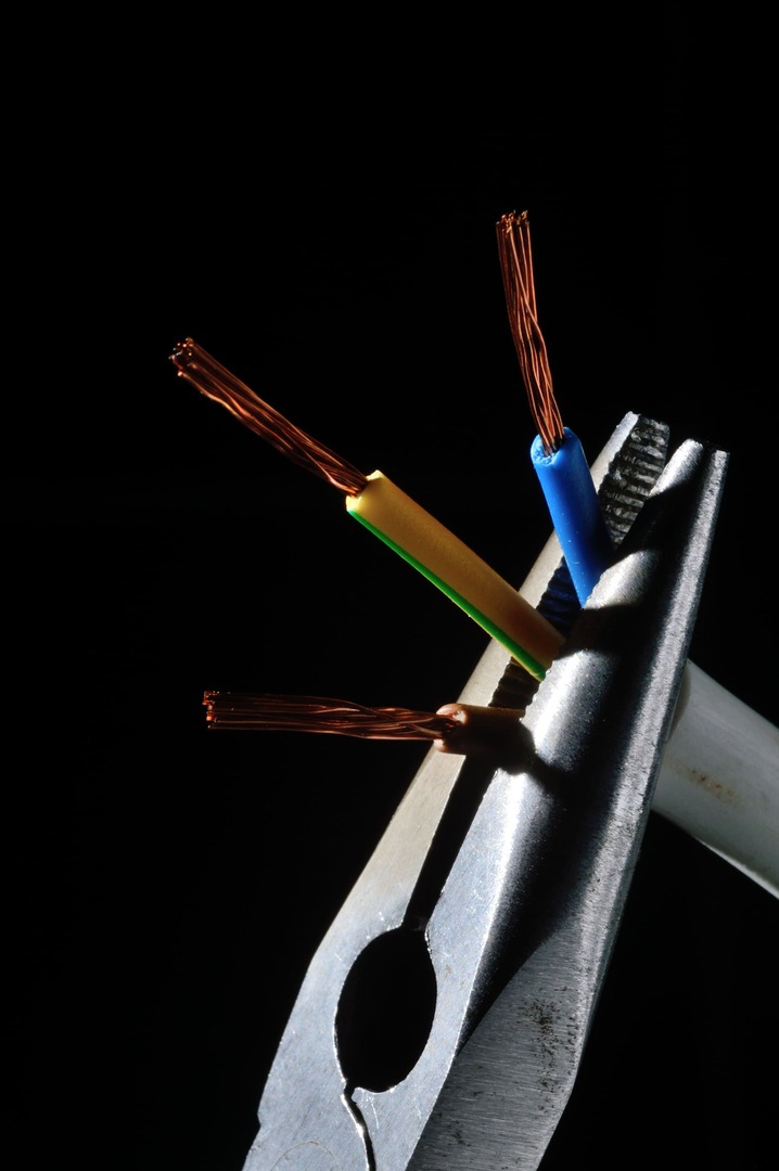 denudeur de cable